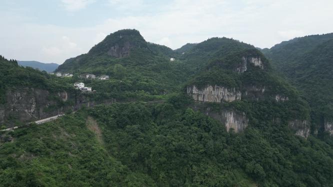 航拍湖北宜昌三峡风光高山峻岭