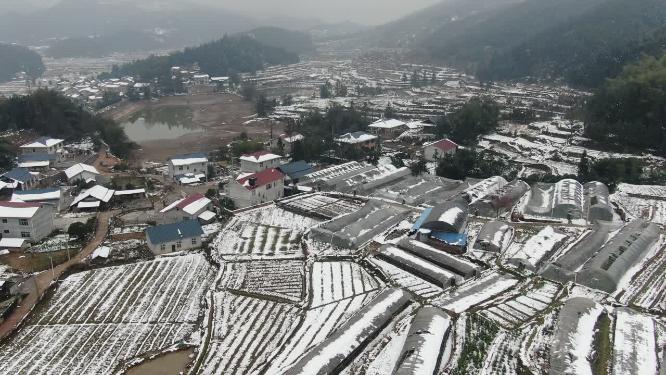 山川丘陵农田雪景航拍