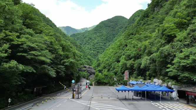 湖北神农架5A景区官门山