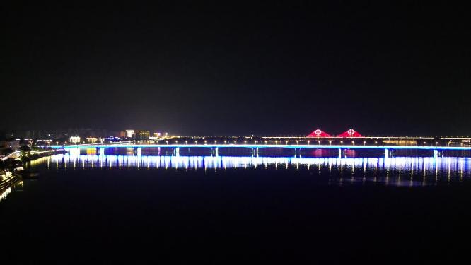 航拍湖北襄阳城市夜景交通