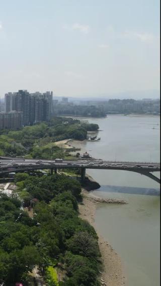 福建福州城市交通竖屏航拍