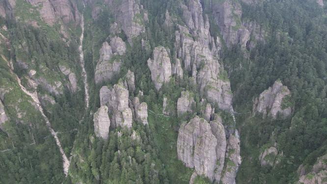 大自然奇山山川石头航拍
