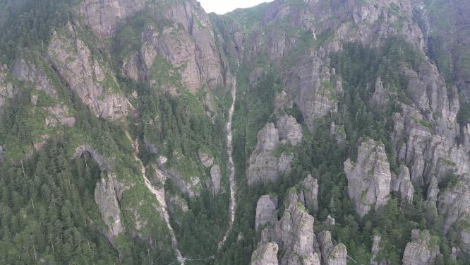 大自然奇山山川石头航拍