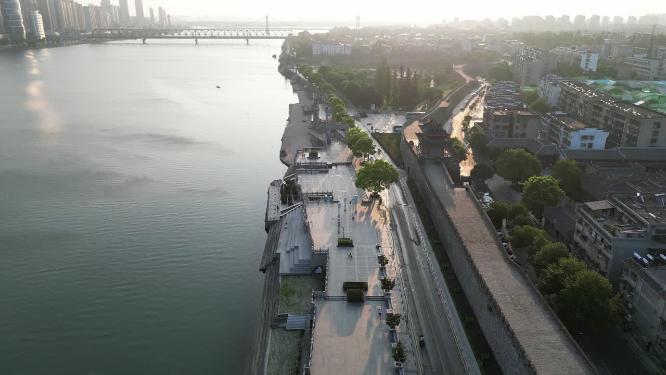 航拍湖北襄阳城市交通