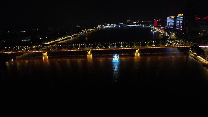 航拍湖北襄阳城市夜景交通