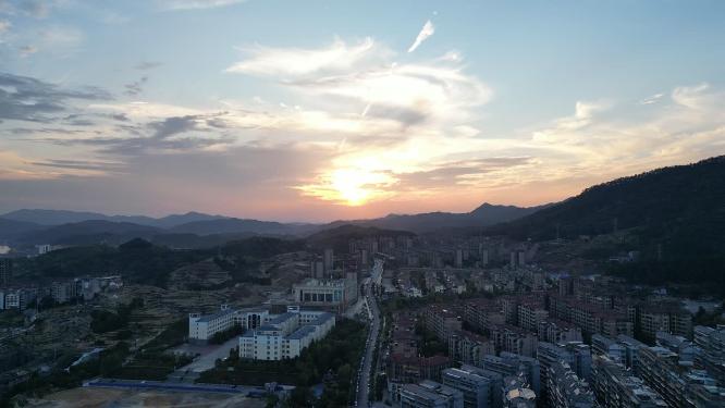 城市日落晚霞夕阳航拍