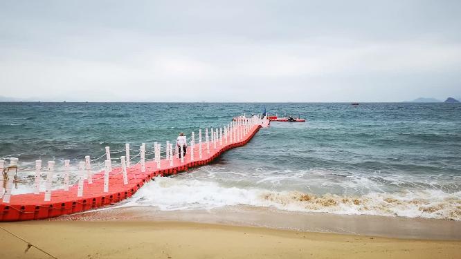 大海海浪沙滩浪花实拍