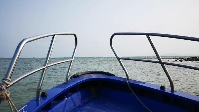 大海海浪沙滩自然风景航拍