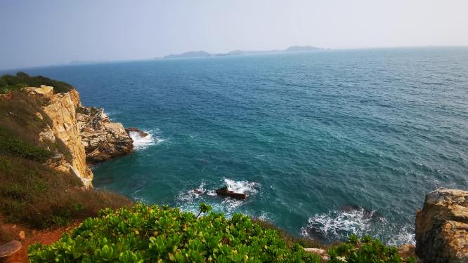 大海海浪沙滩自然风景航拍