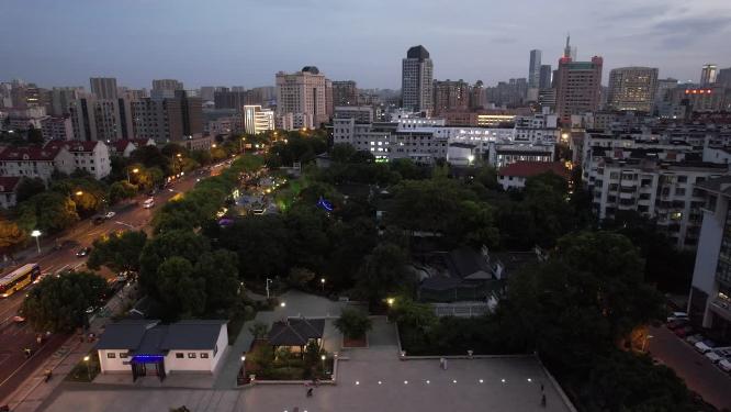江苏无锡城市夜幕降临航拍