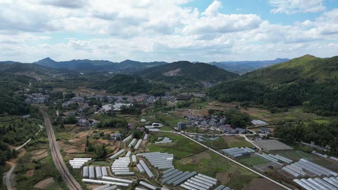美丽乡村田园农业种植航拍秋收