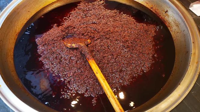 美食调味品牛肉酱实拍