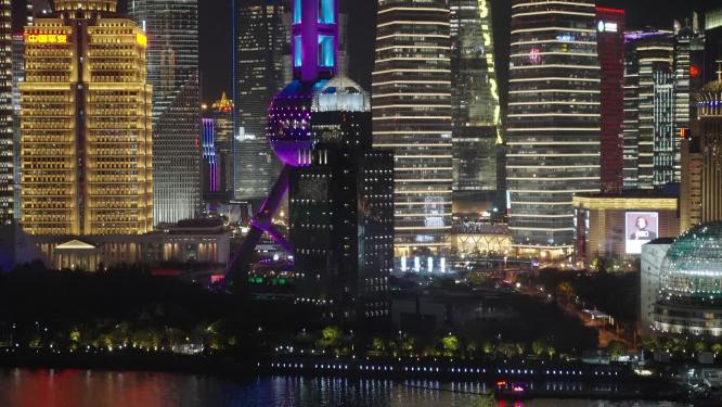 中国上海，国际著名都市，黄昏繁华的外滩、陆家嘴景色