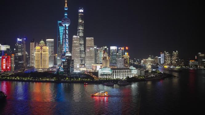 中国上海，国际著名都市，黄昏繁华的外滩、陆家嘴景色