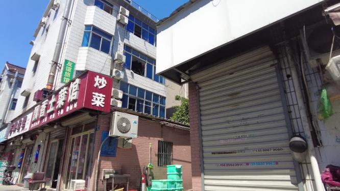 90年代老破旧街道巷子沿街商铺