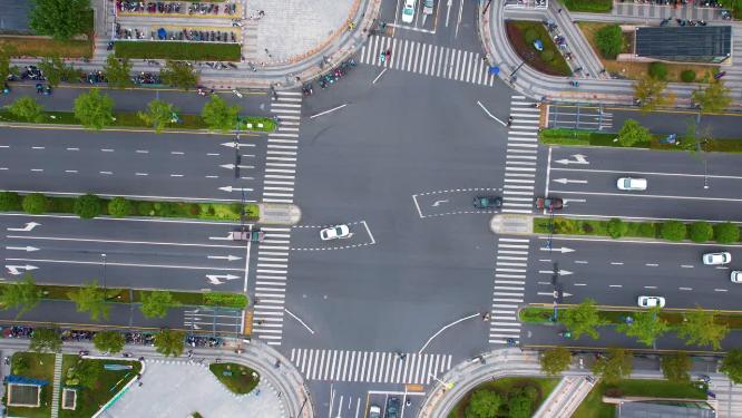 俯视马路十字路口汽车车辆车流延时摄影