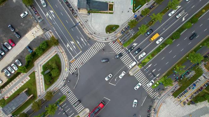 俯视马路十字路口汽车车辆车流视频素材