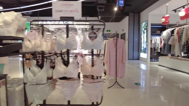女士内衣店特写空镜头