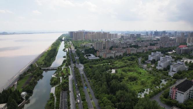 杭州钱塘江沿江边眺望下沙城市风景航拍