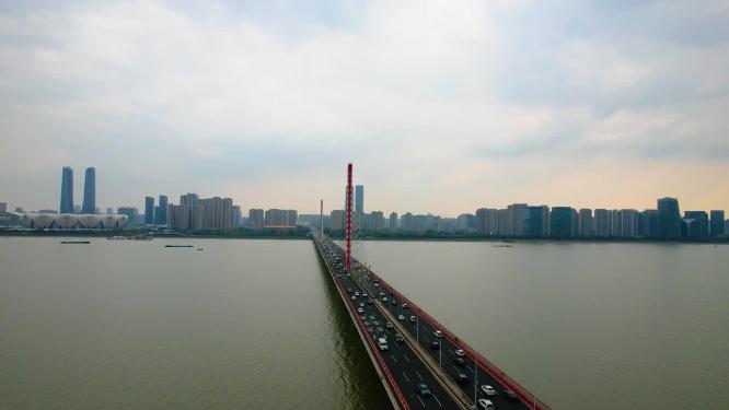 杭州钱塘江钱江三桥西兴大桥车流航拍