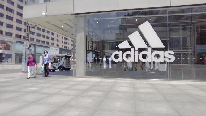 运动服饰实体店