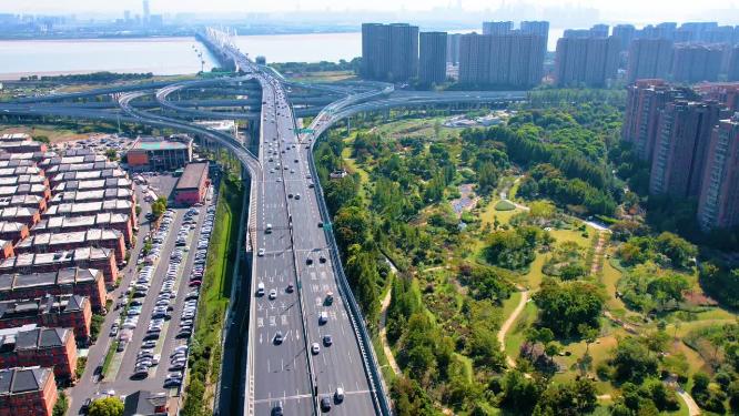 杭州钱塘江东湖南路汽车车辆车流延时摄影