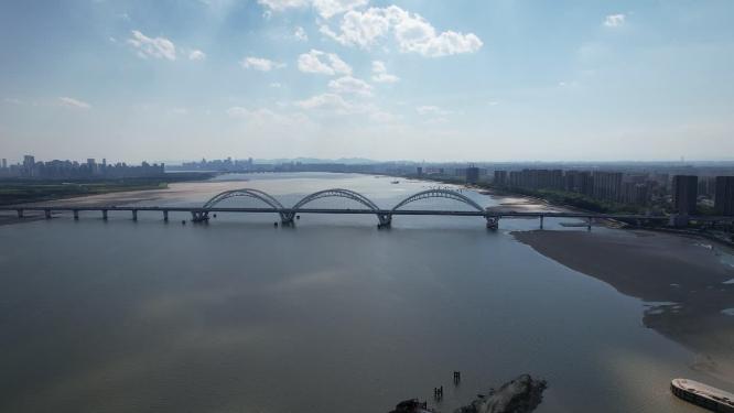 杭州钱塘江九堡大桥江边江景风景航拍