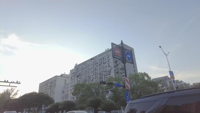 汽车窗外风景黄昏时分
