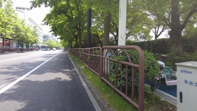 马路行驶空镜头