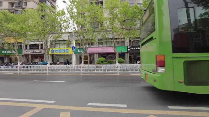 马路车辆来往穿梭延时摄影