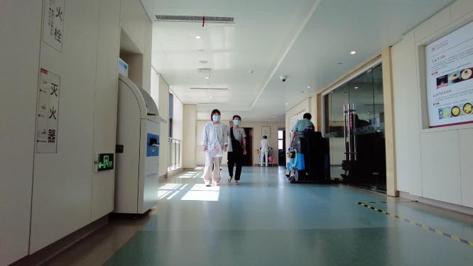 医院病人人流视频素材