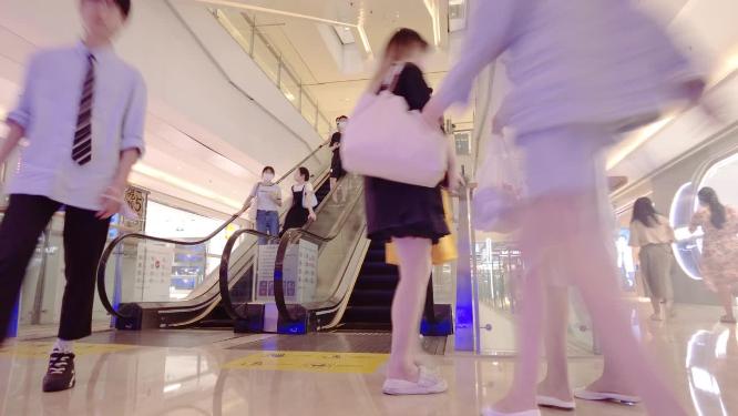 商场电梯逛街购物人流延时视频素材