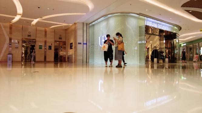 商场逛街购物人流延时摄影9
