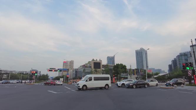 城市傍晚马路空镜头