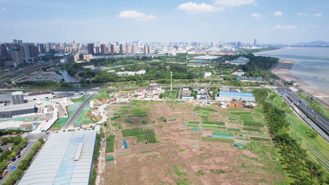 城市荒无人烟未开垦土地航拍