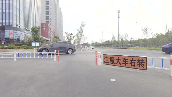 城市马路车辆车流人流运镜空镜头