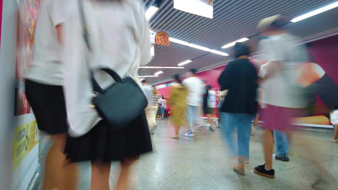 城市地铁人群人流延时摄影