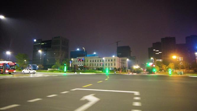城市夜景开车视频素材4