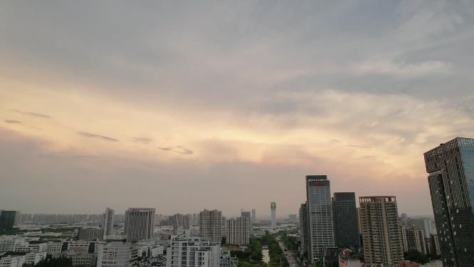 夕阳下的城市杭州下沙
