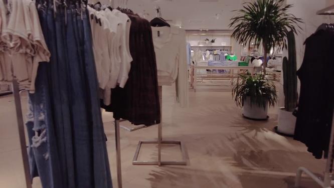 服装店铺大厅