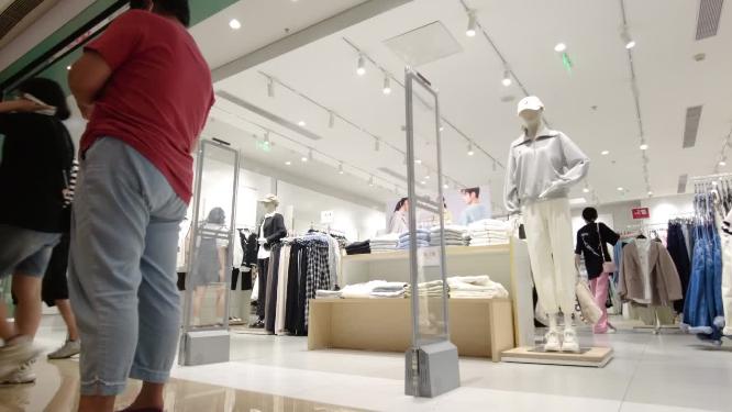 服装店铺逛街购物人流延时摄影
