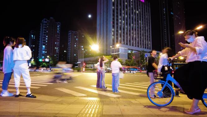 繁忙的城市夜景车流人流延时摄影4