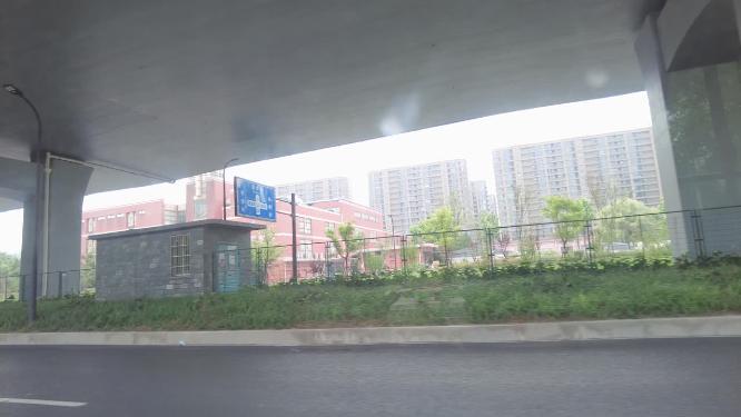 高架桥立交桥汽车窗外特写