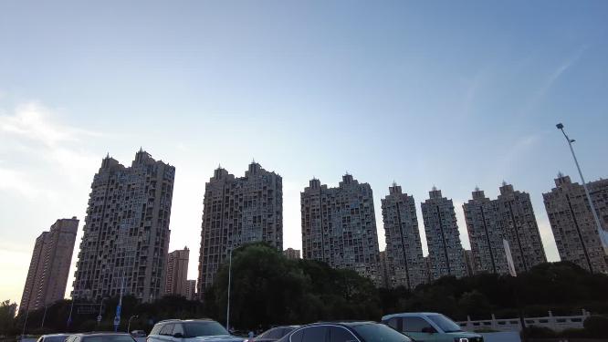 黄昏汽车窗外风景