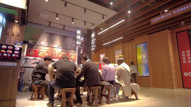地下商场夜市美食一条街人流延时合集
