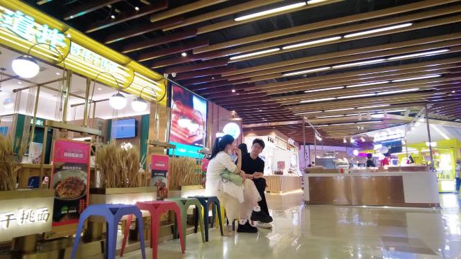 地下商场夜市美食一条街人流延时9