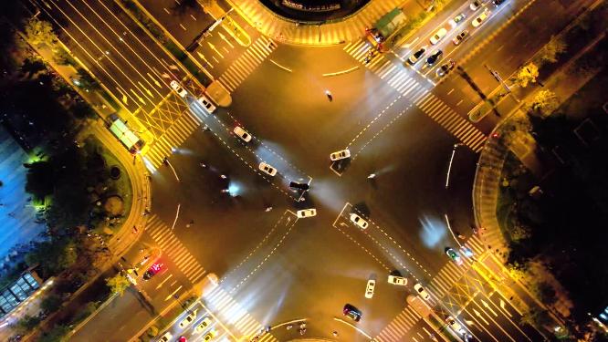 城市夜晚十字路口车辆车流航拍视频素材4
