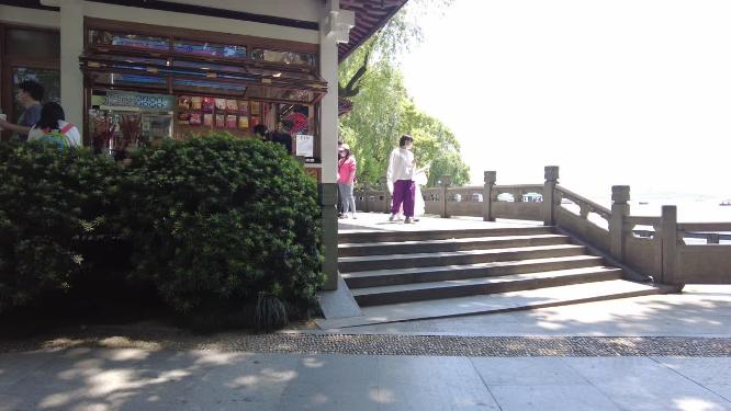 西湖游客