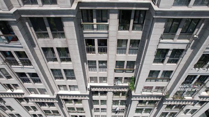 都市小区楼房楼层特写视频素材4