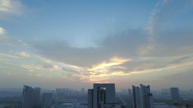 城市清晨日出延时摄影